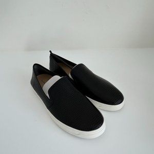 New in Box Via Spiga Galea 5 Perforated Leather Slip-On Sneaker Black Size 10